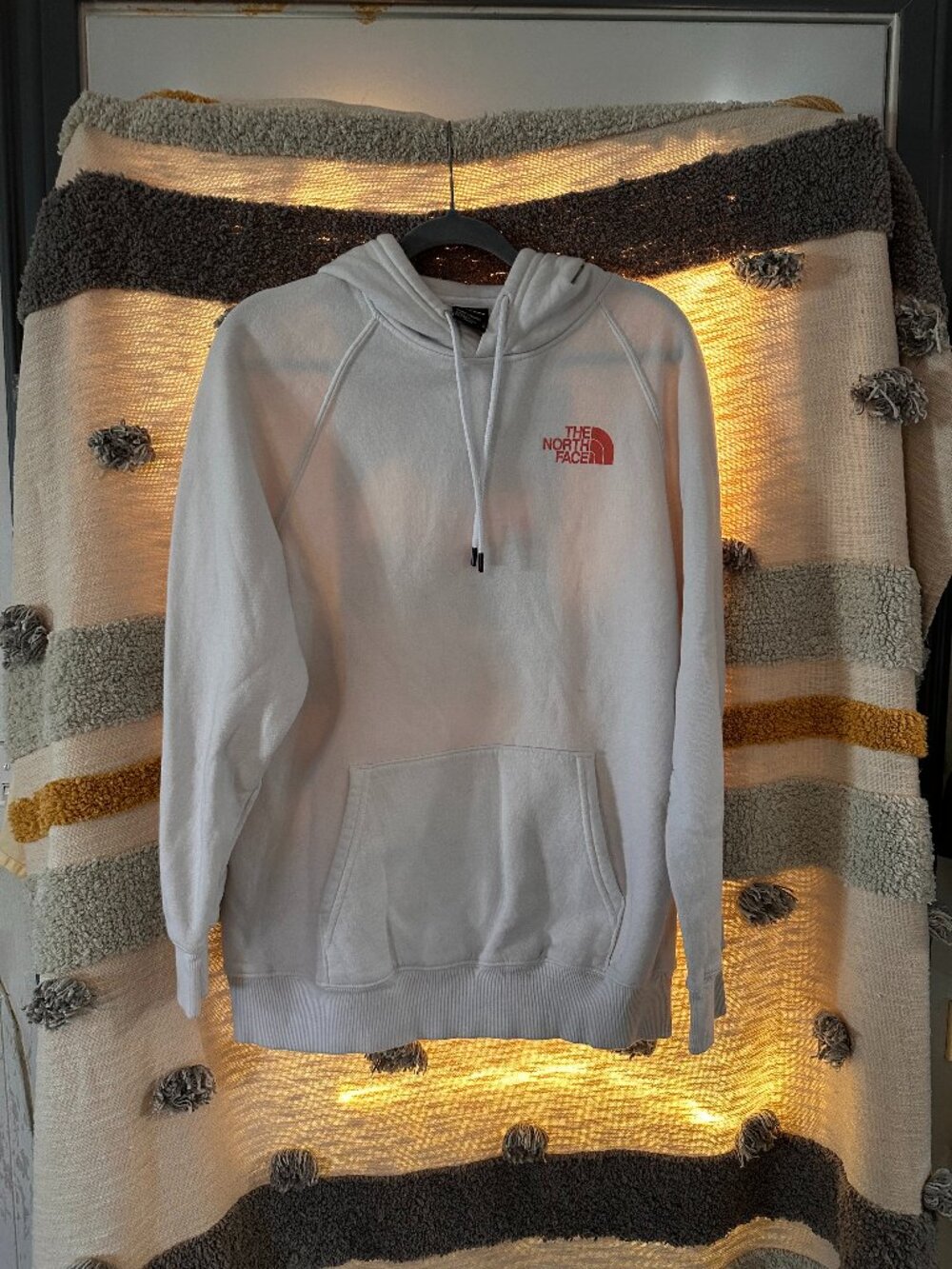 The North Face Red Box Logo Pullover Hoodie - White & Red Women's XL
